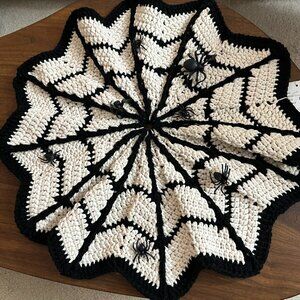 Handcrafted spiderweb table covering/wall hanging, 23" diameter